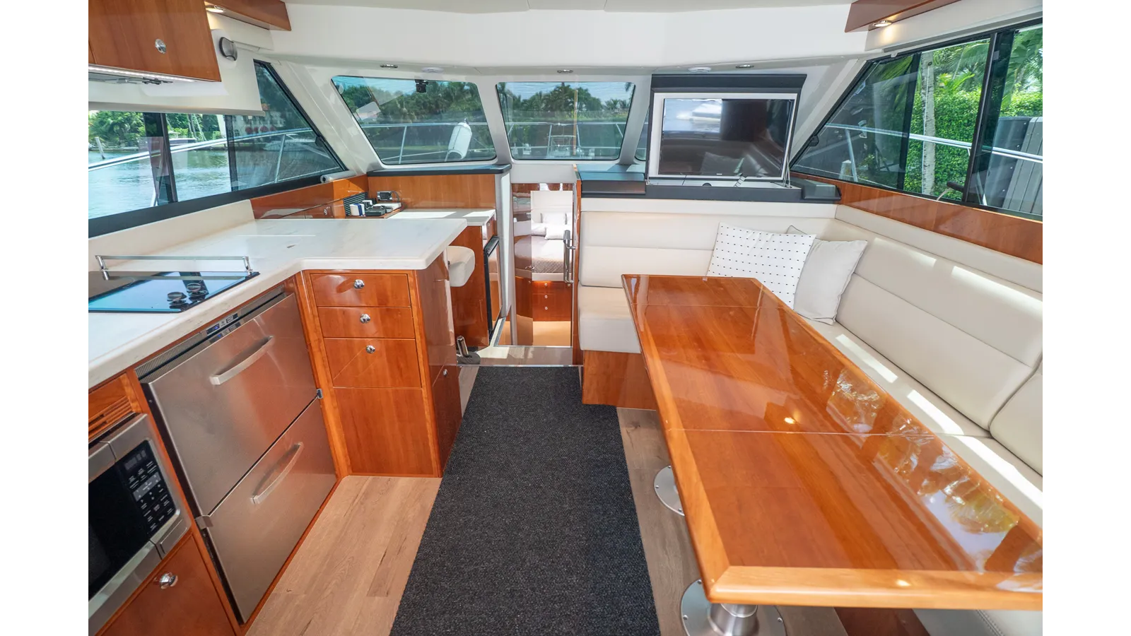 the best price on HAPPY TIMES