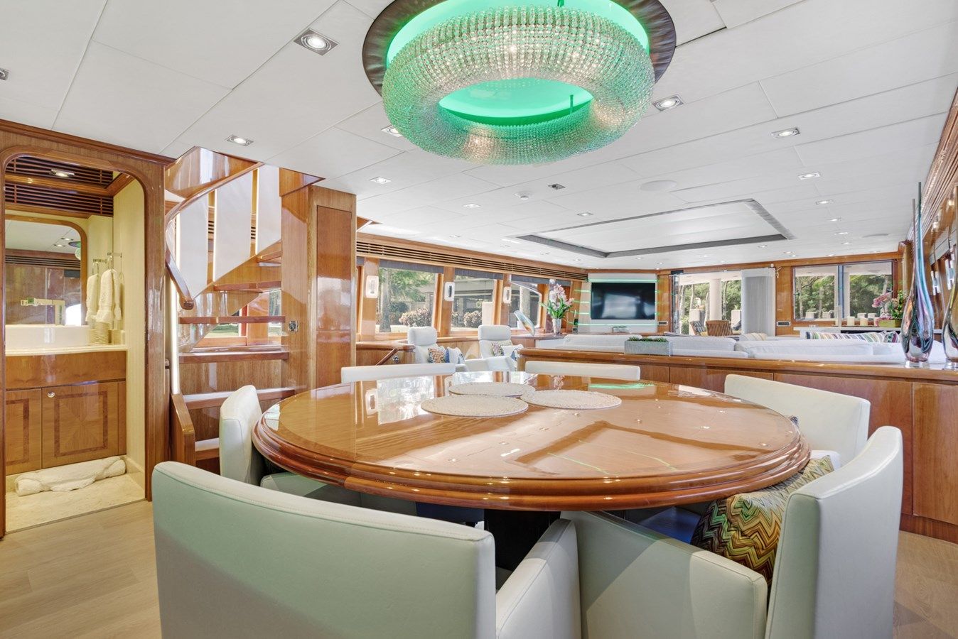 Buy a yacht OSSUM DREAM Capri Skylounge