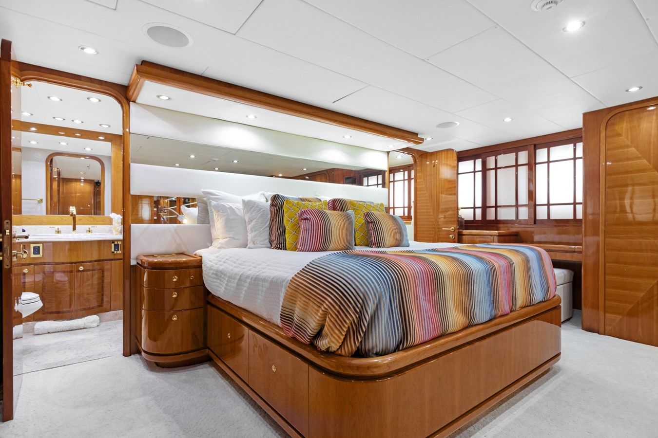 best yacht sales deals OSSUM DREAM Capri Skylounge