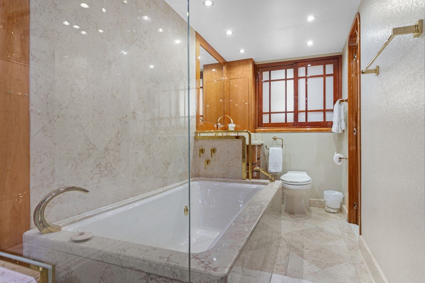 Buy a yacht OSSUM DREAM