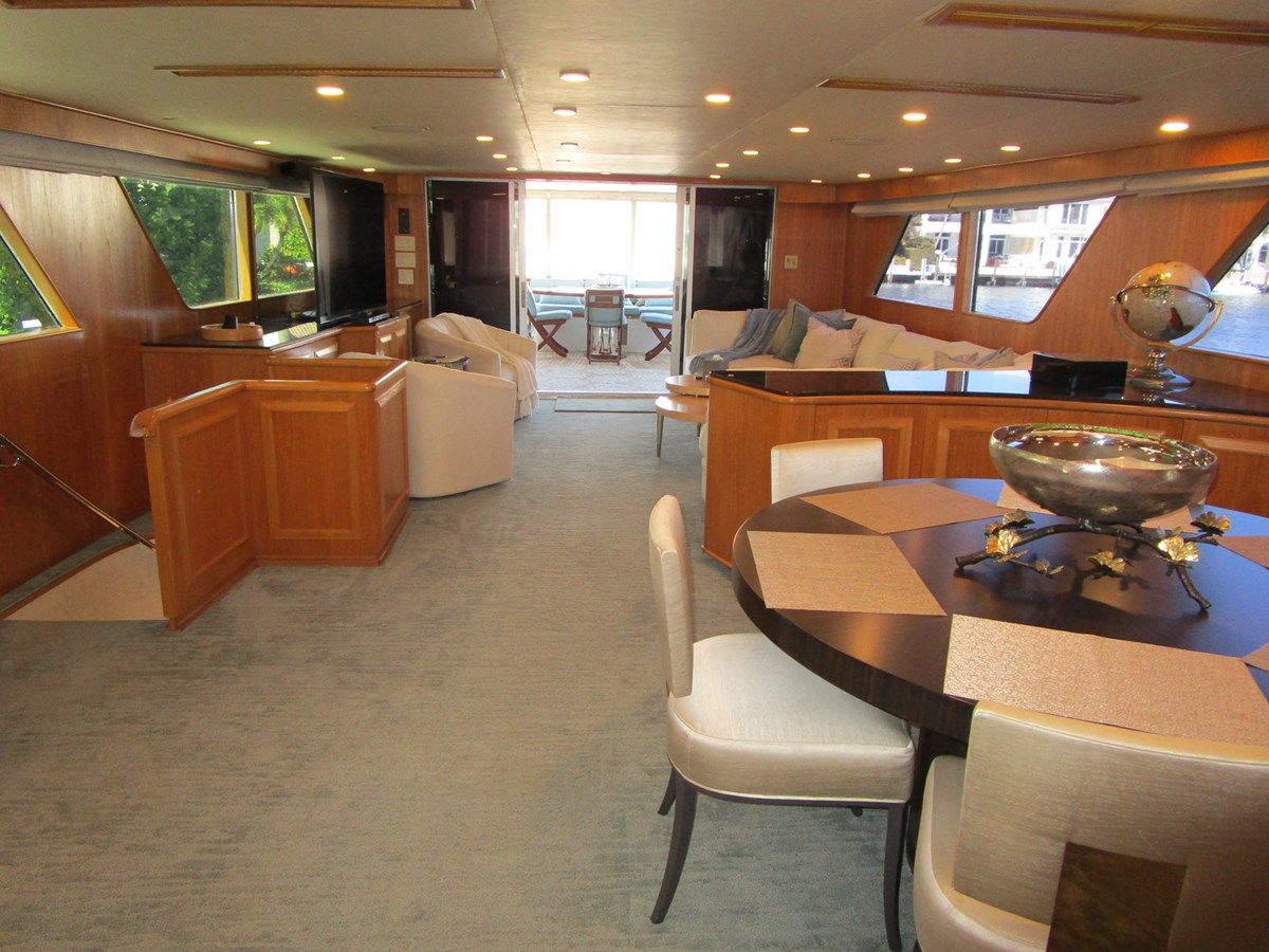 Купить яхту SHEPSL X Flushdeck with Flybridge в Shestakov Yacht Sales