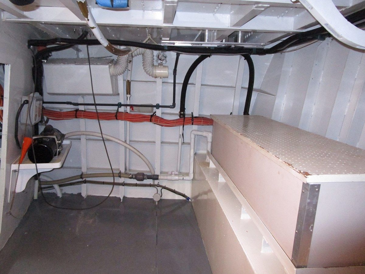 Купить SHEPSL X Flushdeck with Flybridge