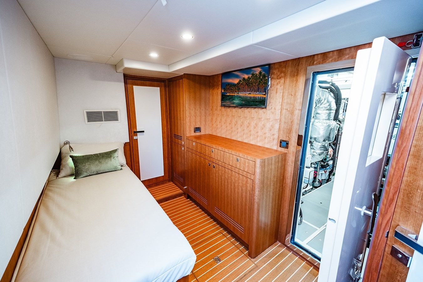 best yacht sales deals INDIGO SKYLOUNGE