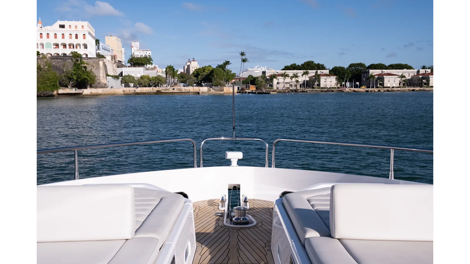 the best price on Chinonino 76 Yacht