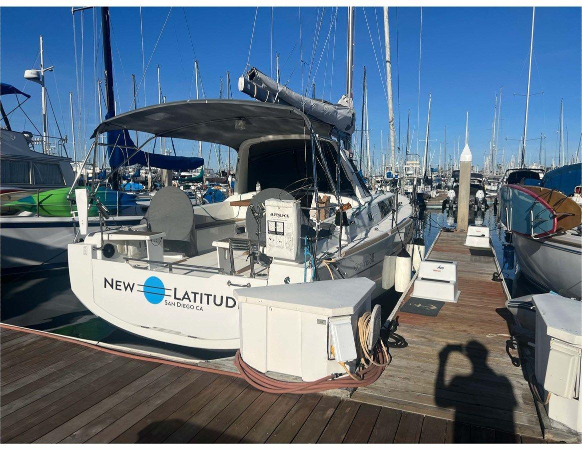 NEW LATITUDE - Beneteau yacht sale