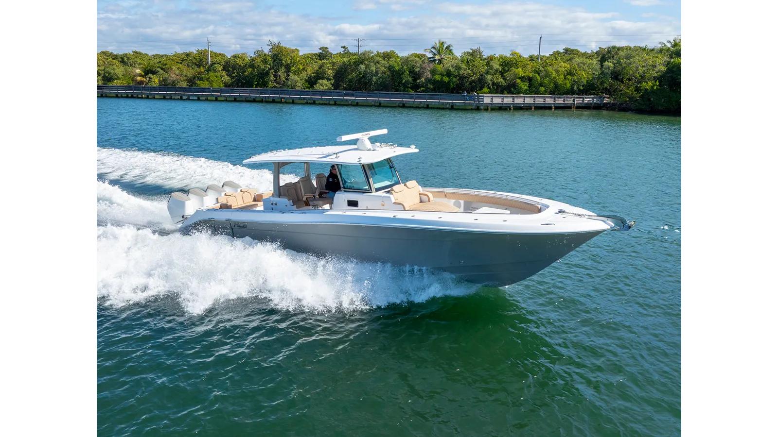 best yacht sales deals 42 Lujo - HCB