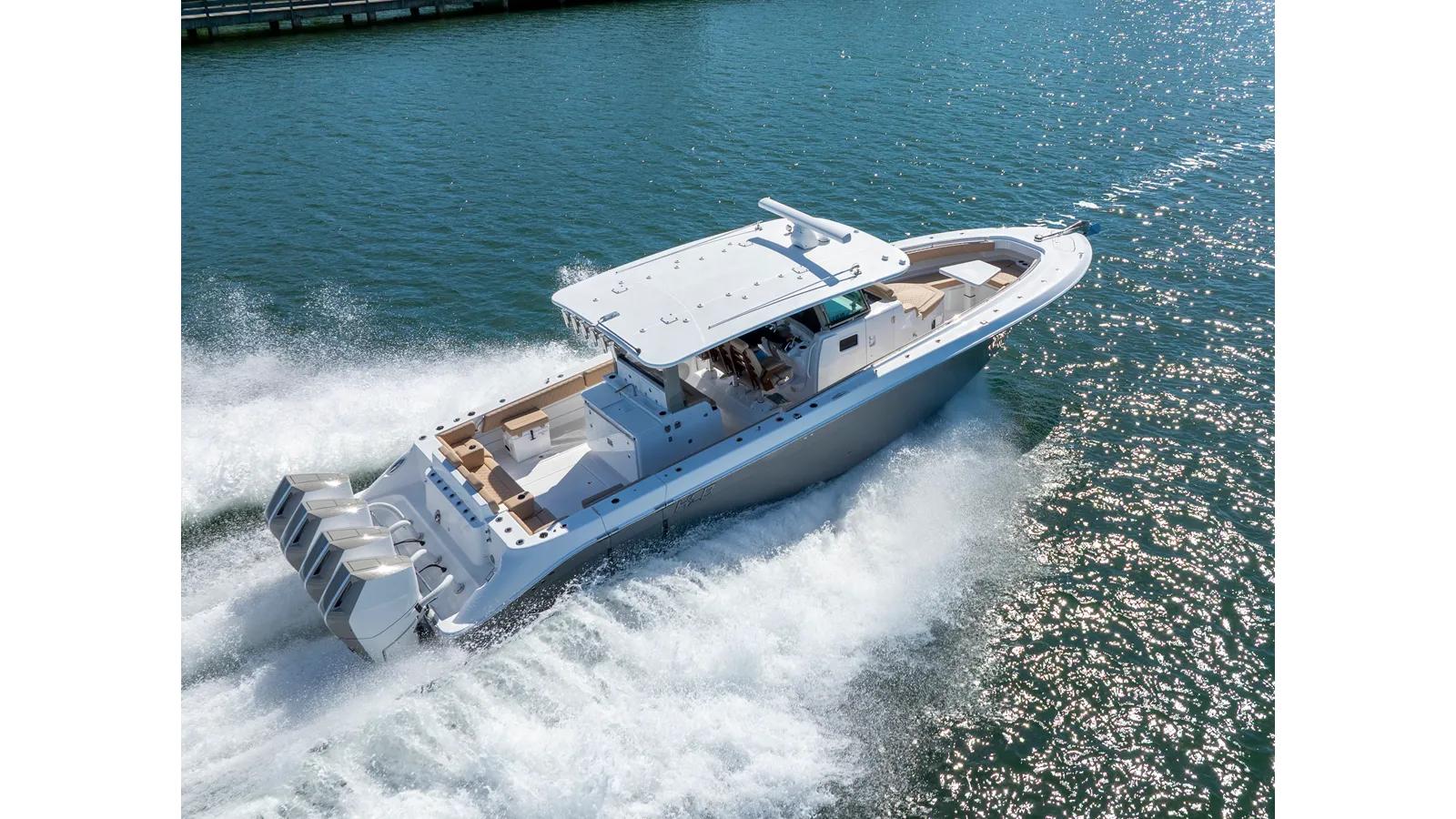 Buy a 42 Lujo 42 at Shestakov Yacht Sales