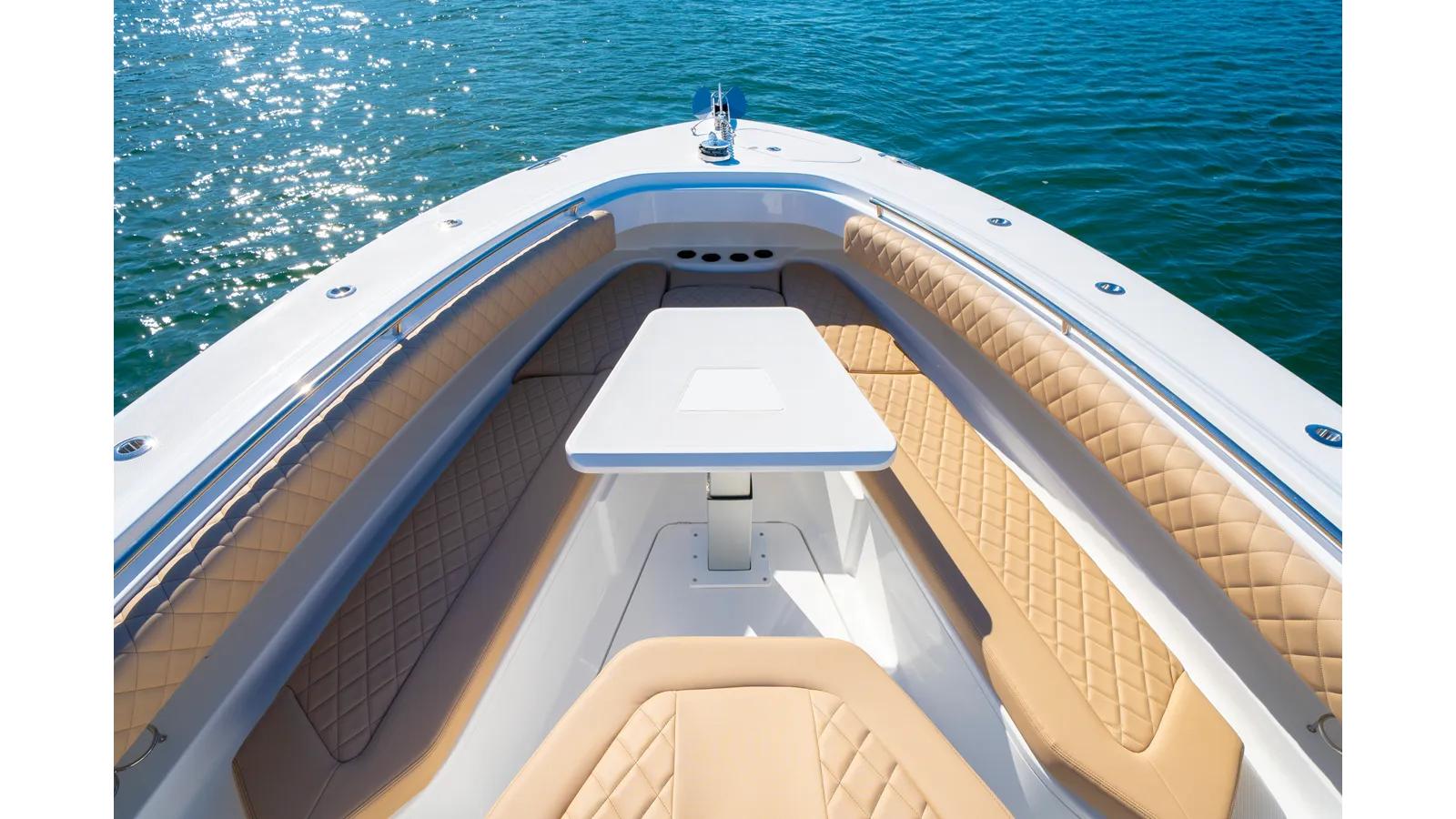 the best price on 42 Lujo - HCB