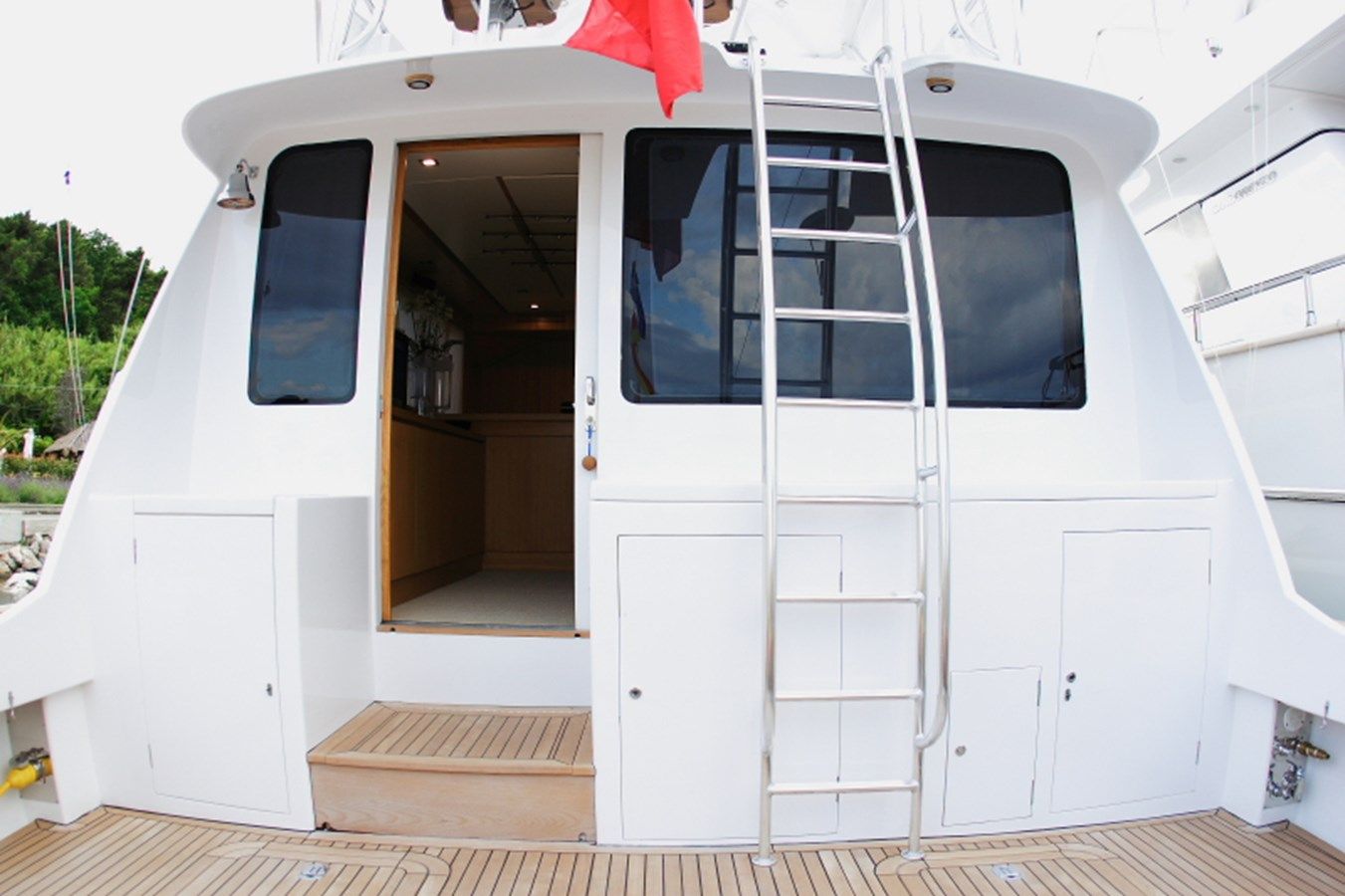 Продажа яхты OHANA - Hatteras