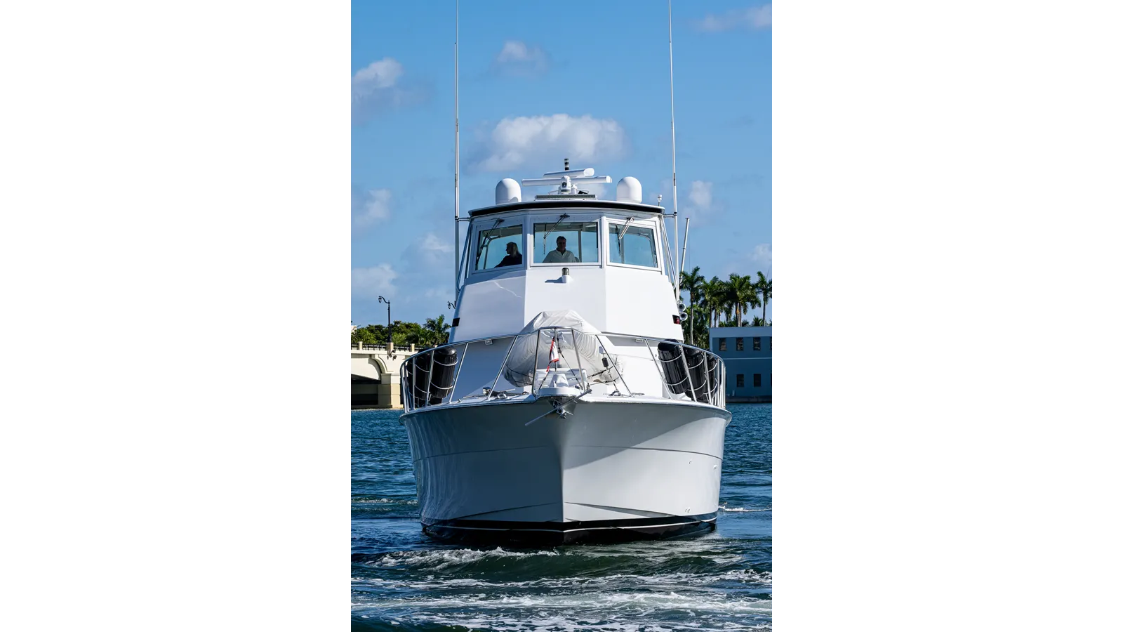 the best price on ENCHANTRESS