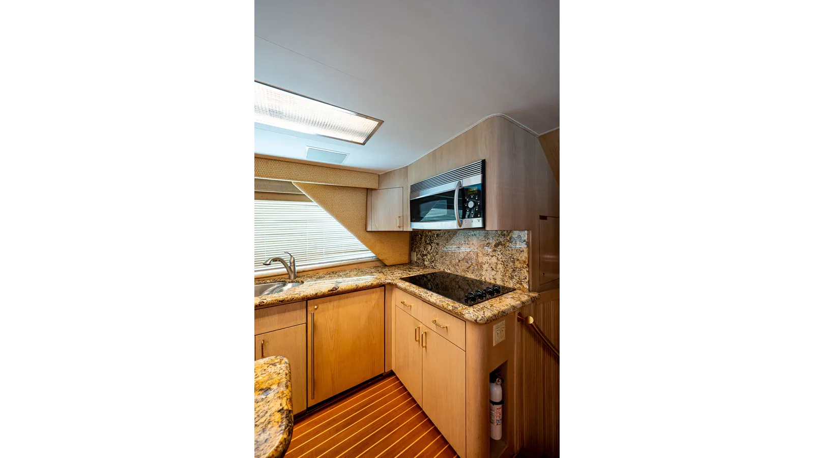 ENCHANTRESS 65 yacht sale