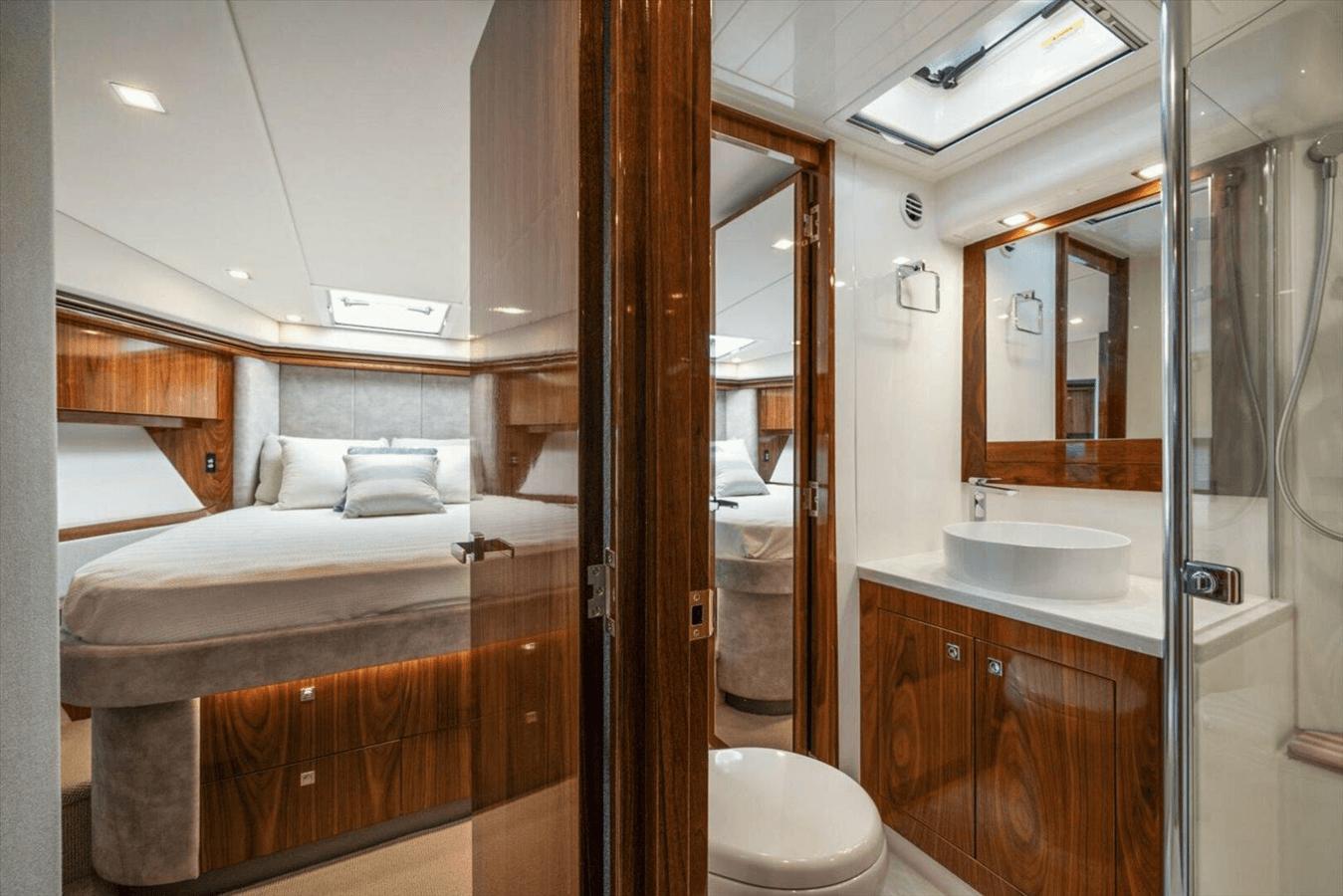 Buy a yacht MISS SIP 5400 Sport Yacht