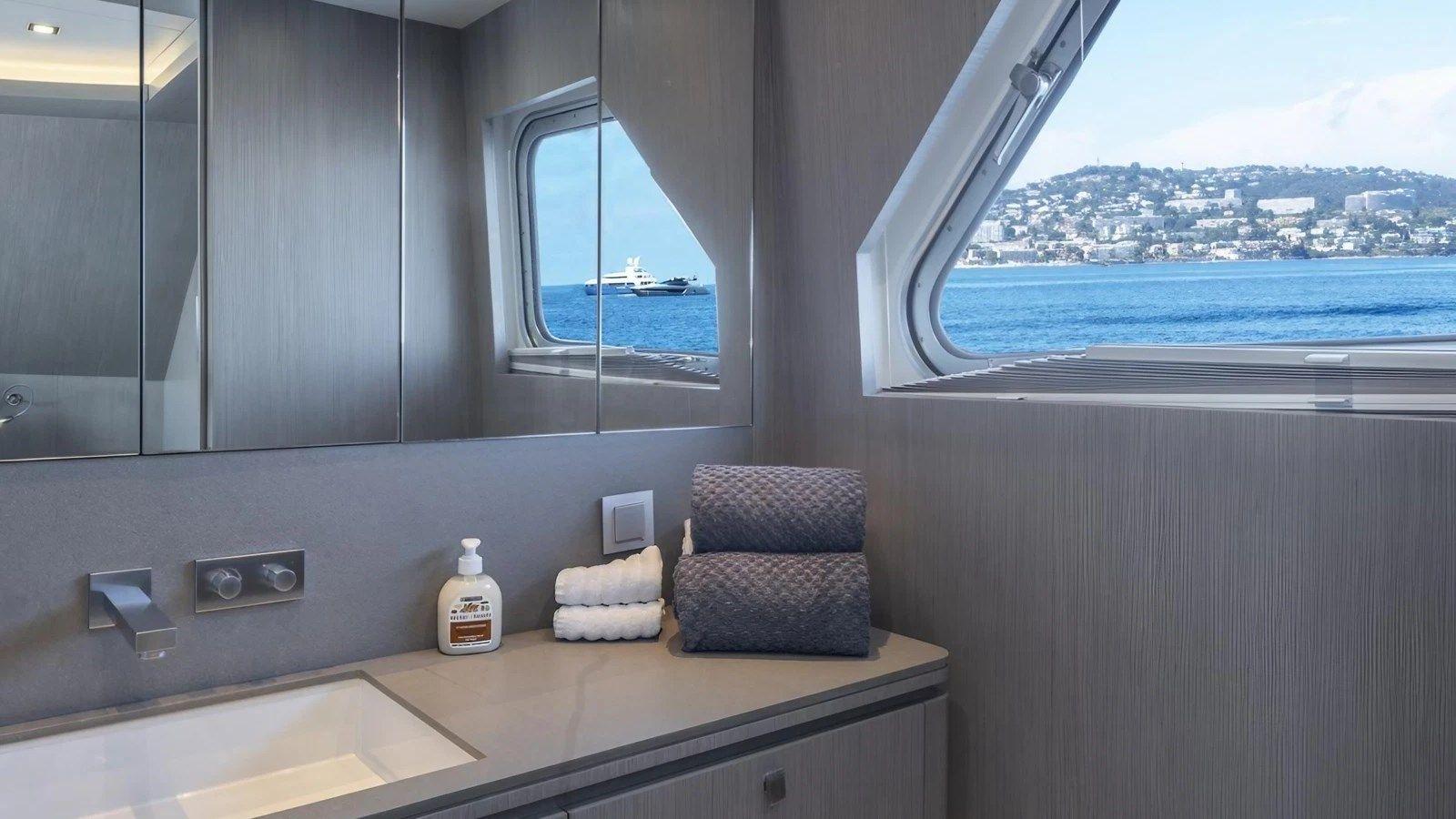 HELIAD III 91 yacht sale