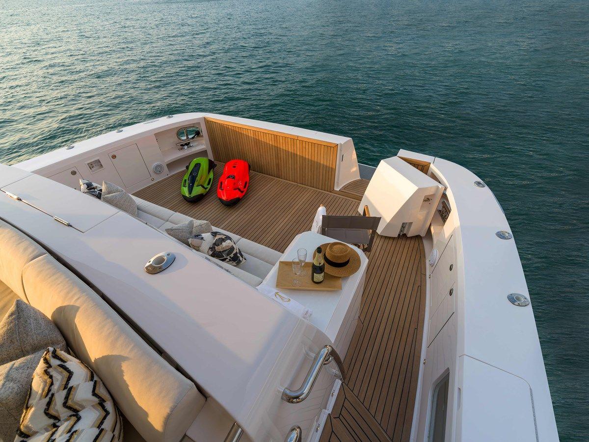 V77s-613  Palm Beach Boat Show 2026 yacht sale