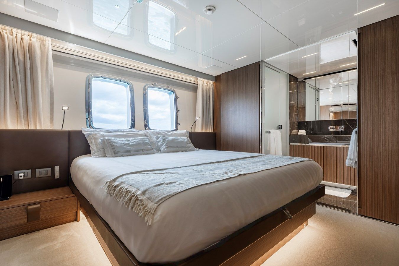 Купить яхту AMBAR - Sanlorenzo в Shestakov Yacht Sales