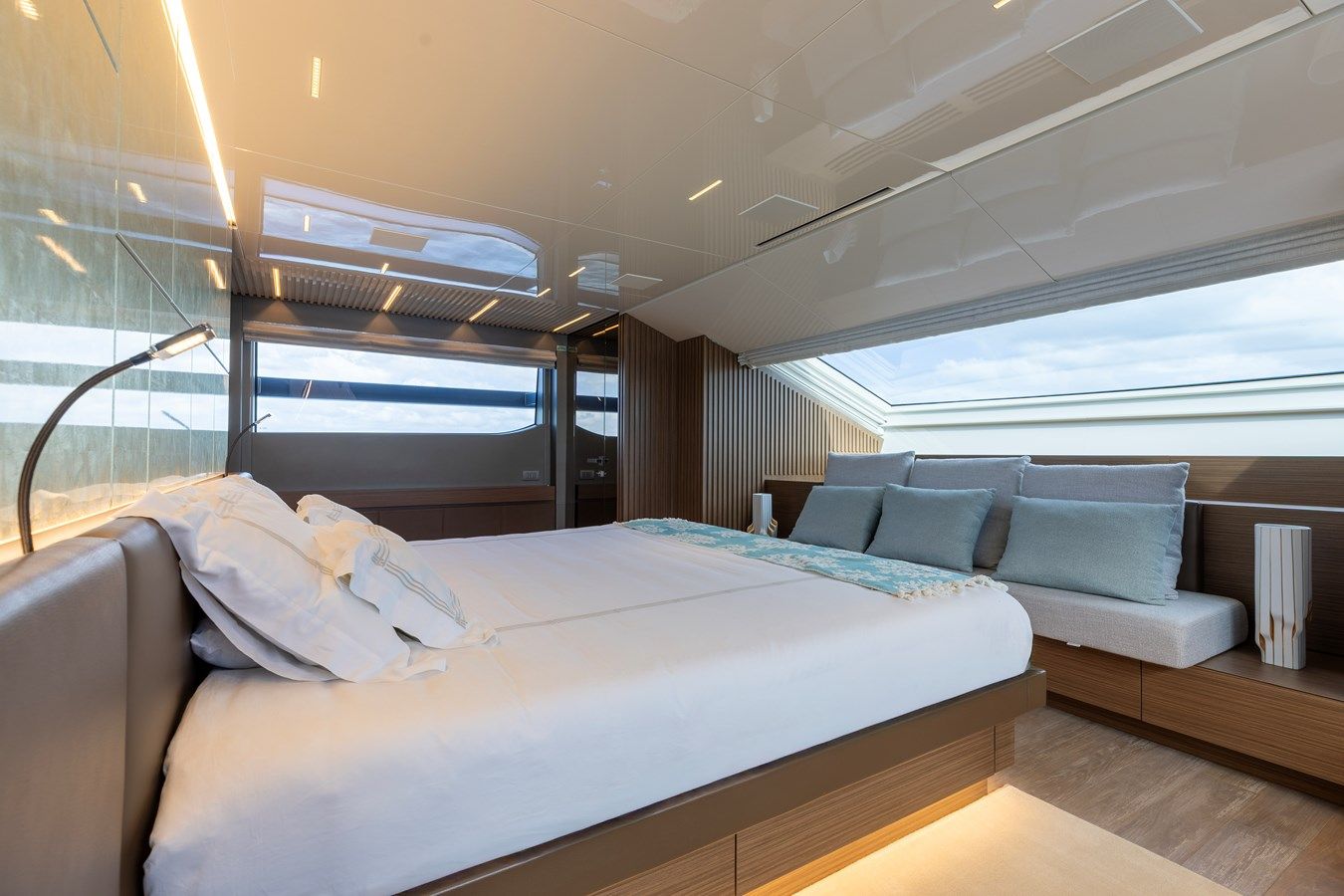 Продажа яхты AMBAR 120