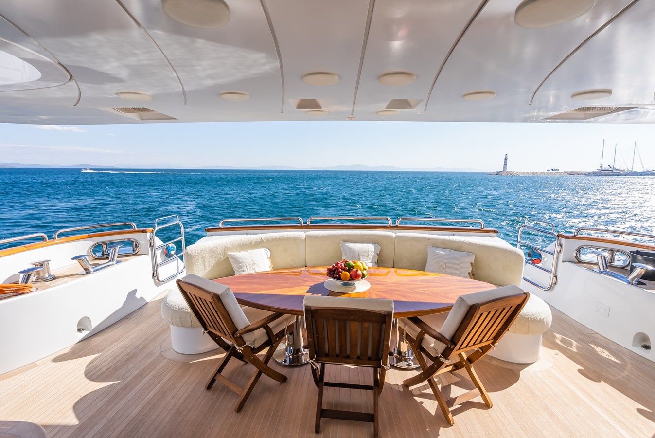 Buy a yacht STELLA FIERA Benetti Classic