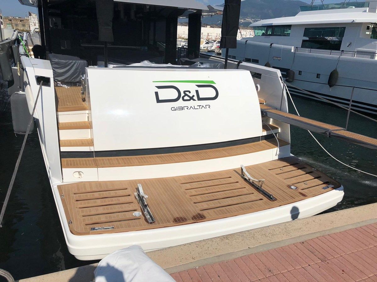 Buy a D&D - GRP at Shestakov Yacht Sales
