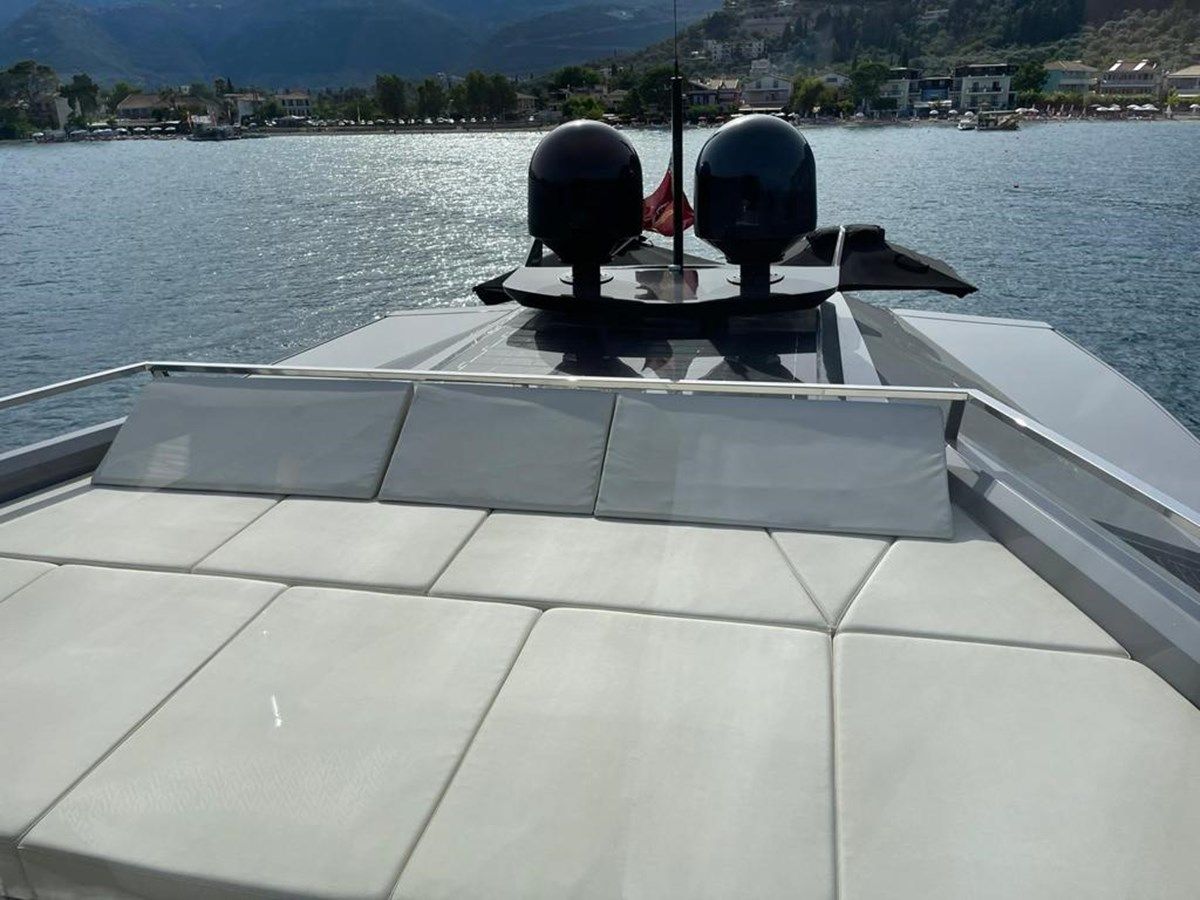 Buy a D&D A85S at Shestakov Yacht Sales