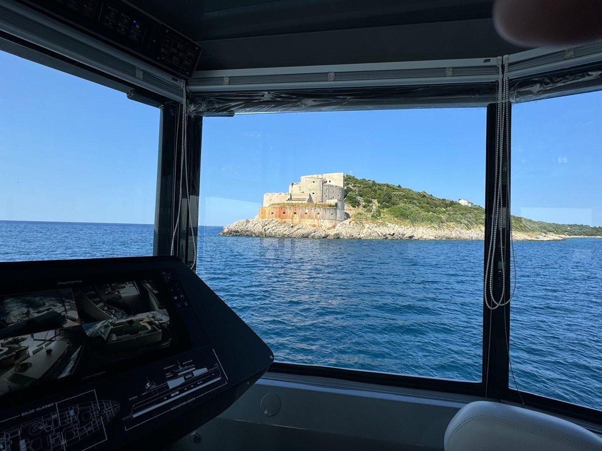 Buy a yacht D&D - GRP