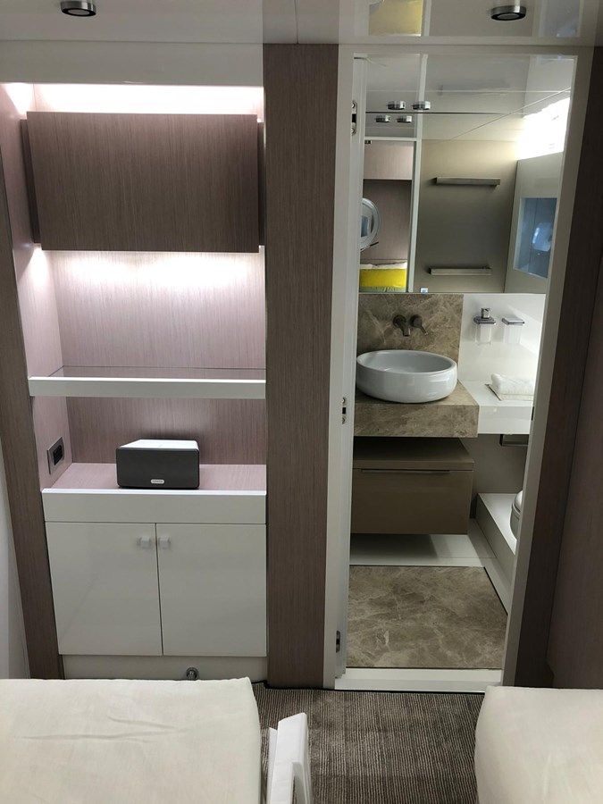 Buy a yacht D&D - GRP