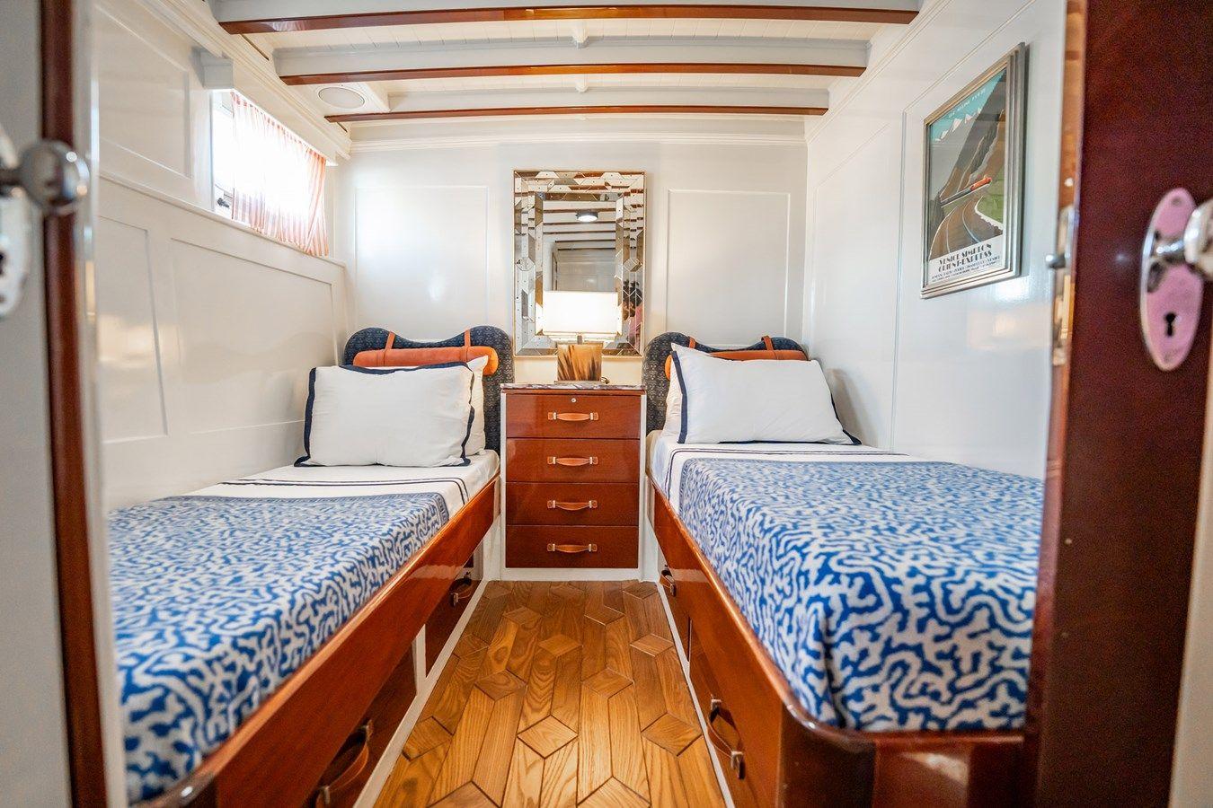 Flying Lady - TRUMPY price