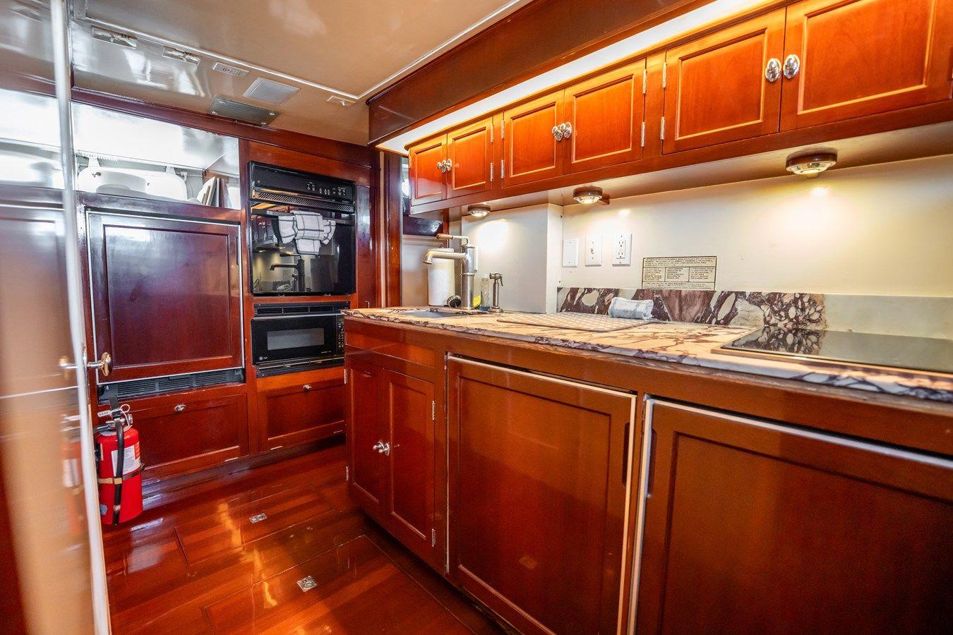 the best price on Flying Lady 58' Houseboat