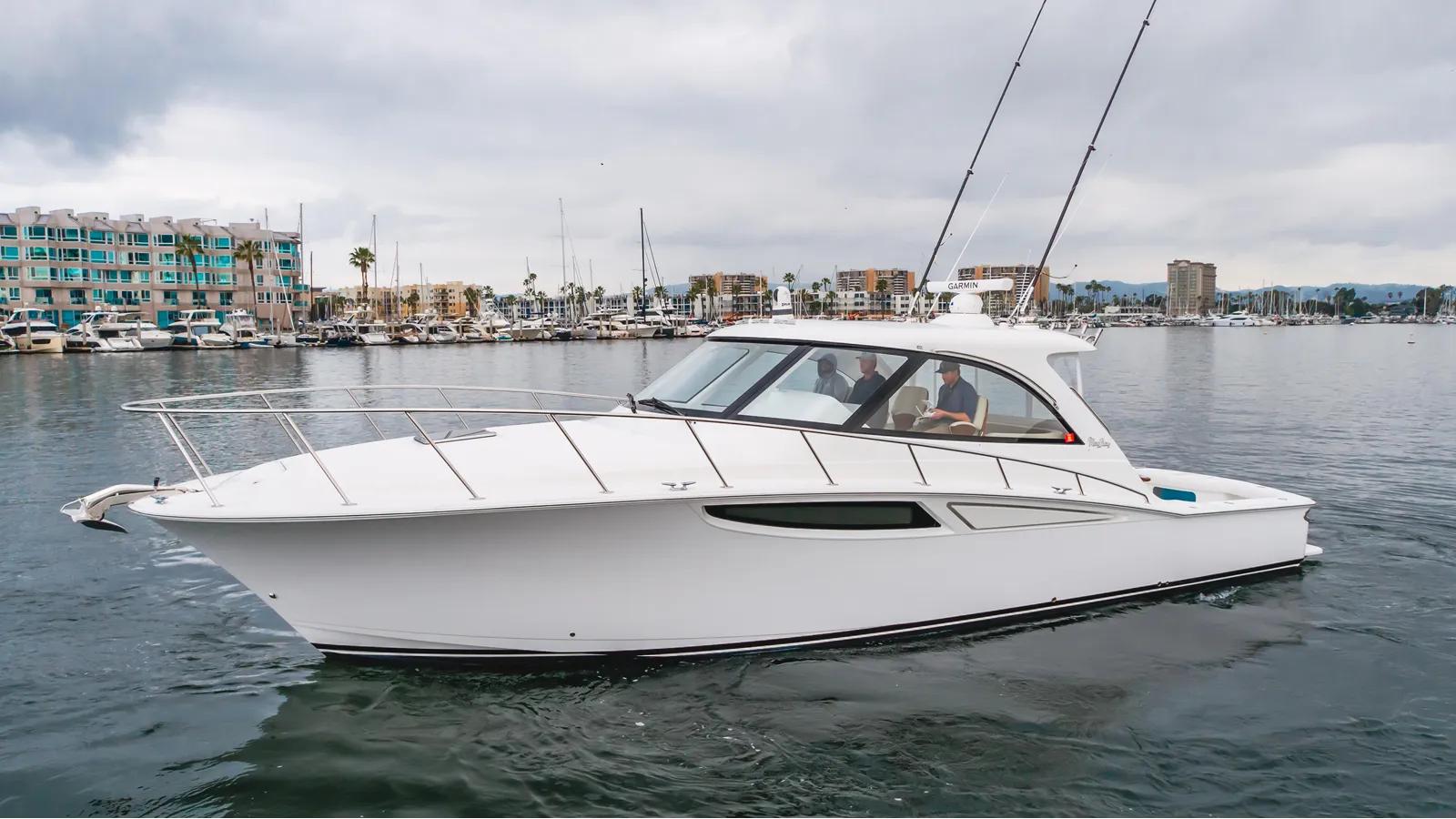 Buy a Commodore Two 42 Express at Shestakov Yacht Sales