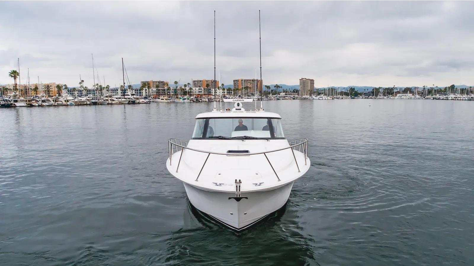 Commodore Two yacht sale