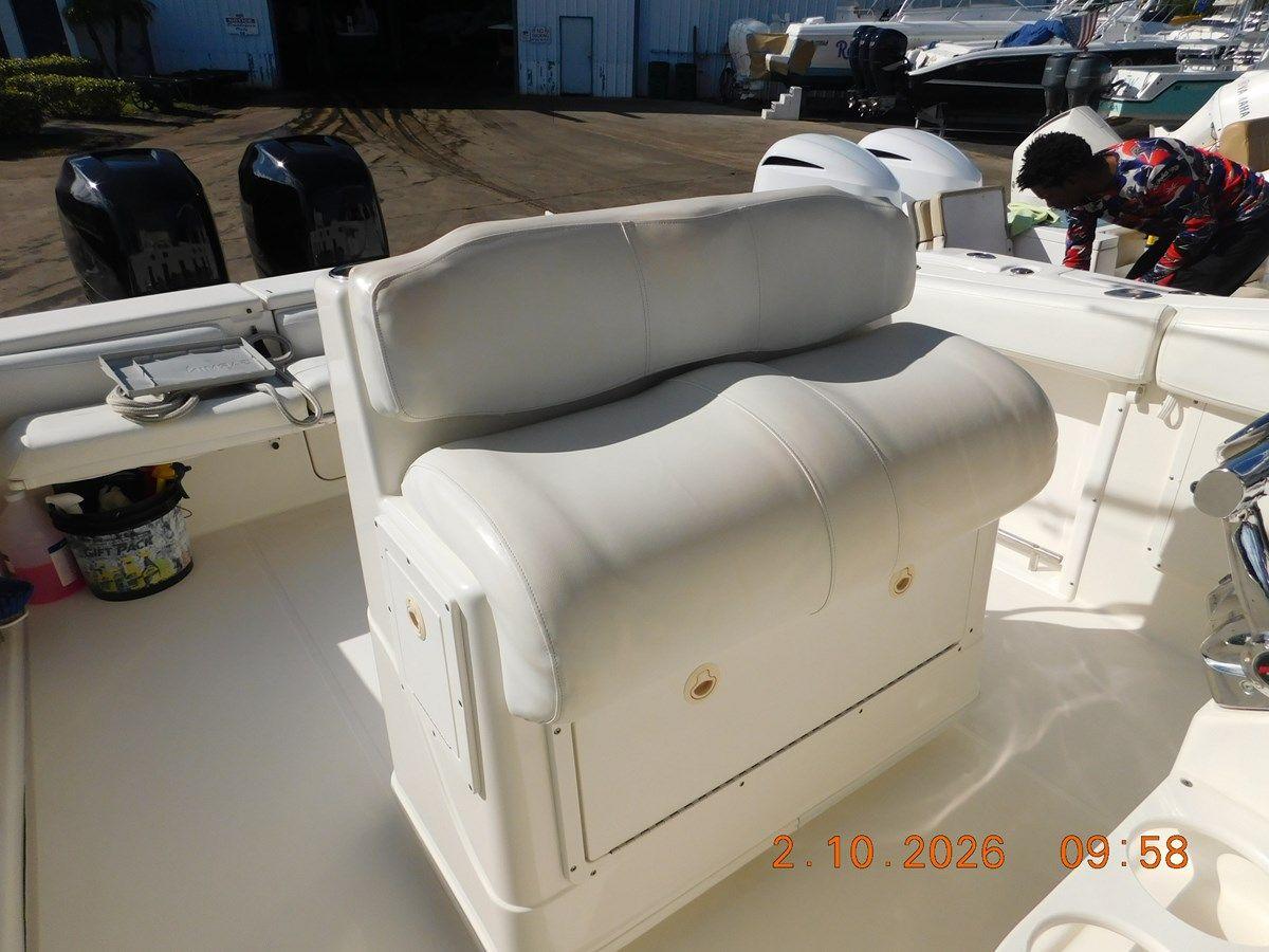 the best price on SALTY NOLE 29