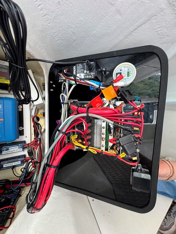 Buy a yacht LuLu - NOOSA MARINE