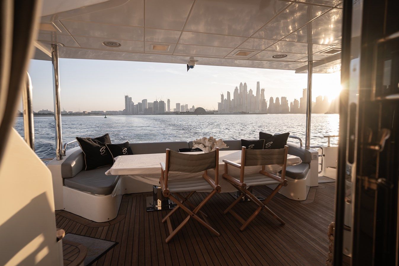 Продажа яхты SATISFACTION - Azimut Yachts