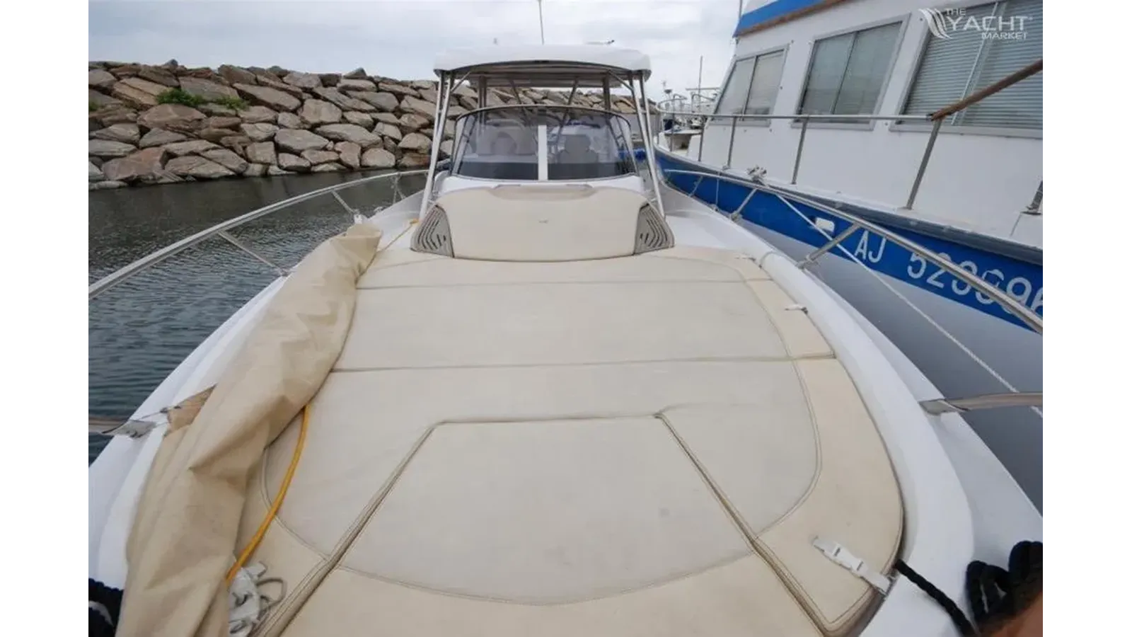 the best price on Hedone IV