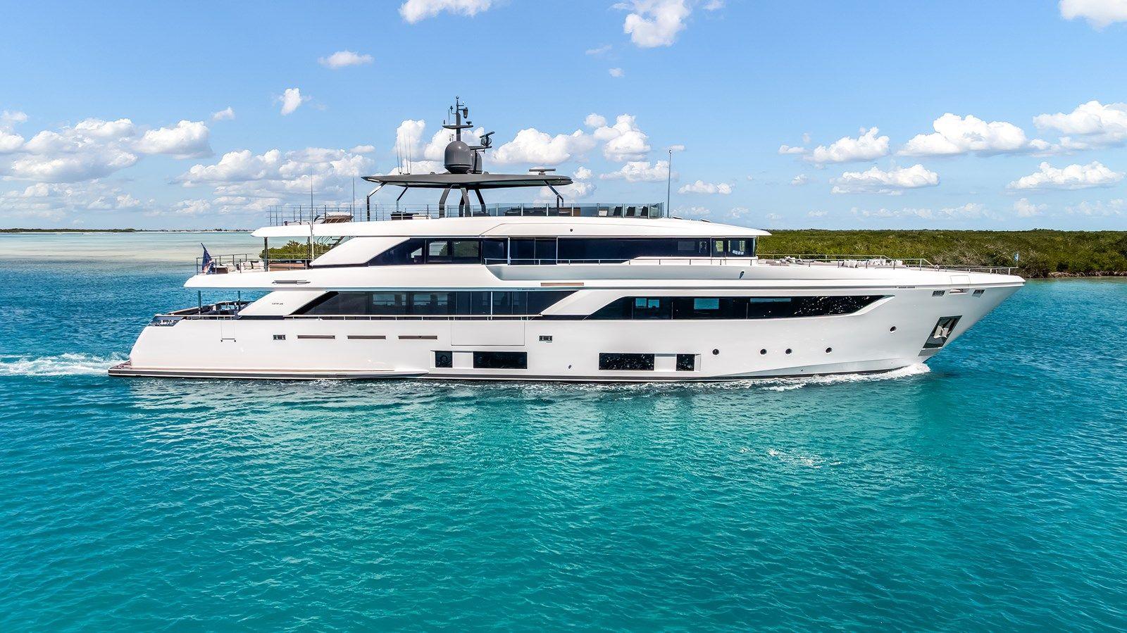 NAVETTA 42 - Custom Line yacht sale
