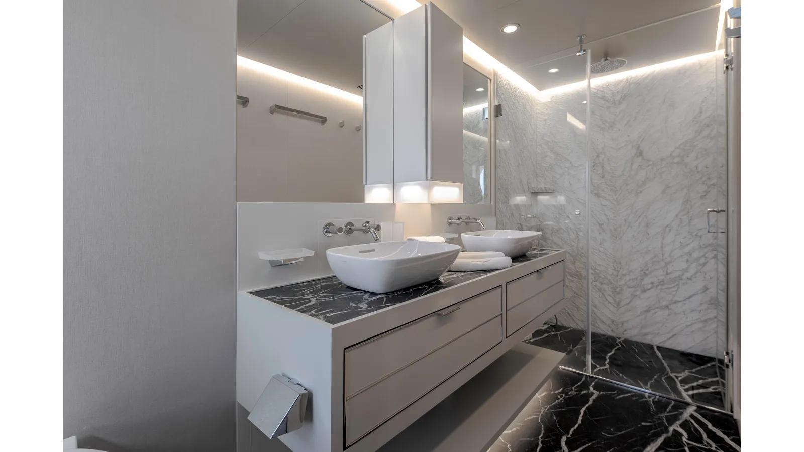 best yacht sales deals QM 105