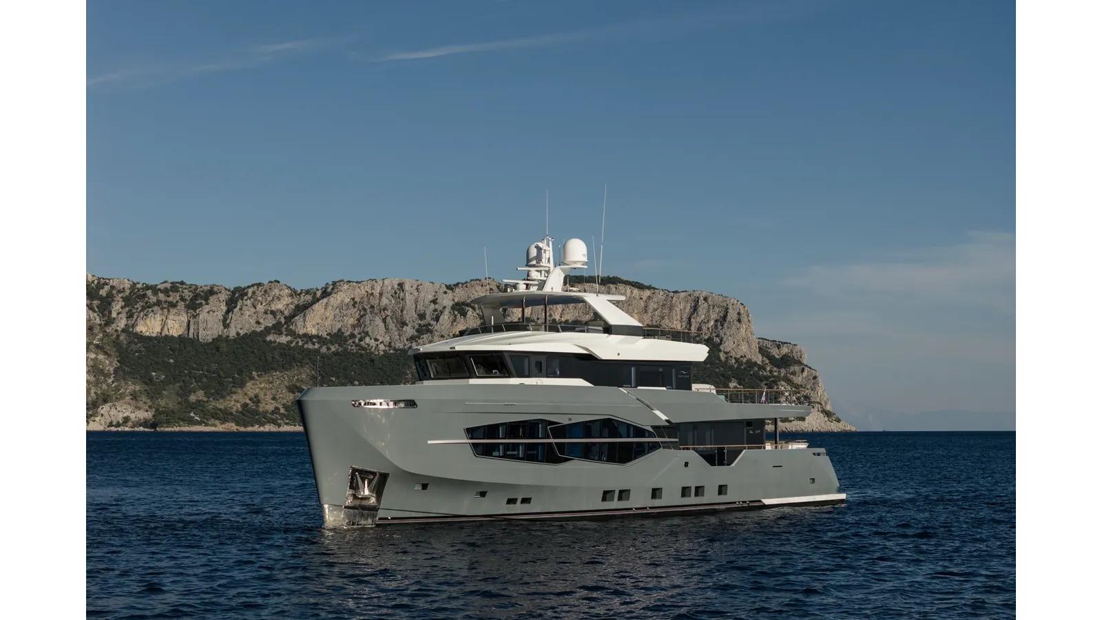 Buy a yacht QM - Numarine