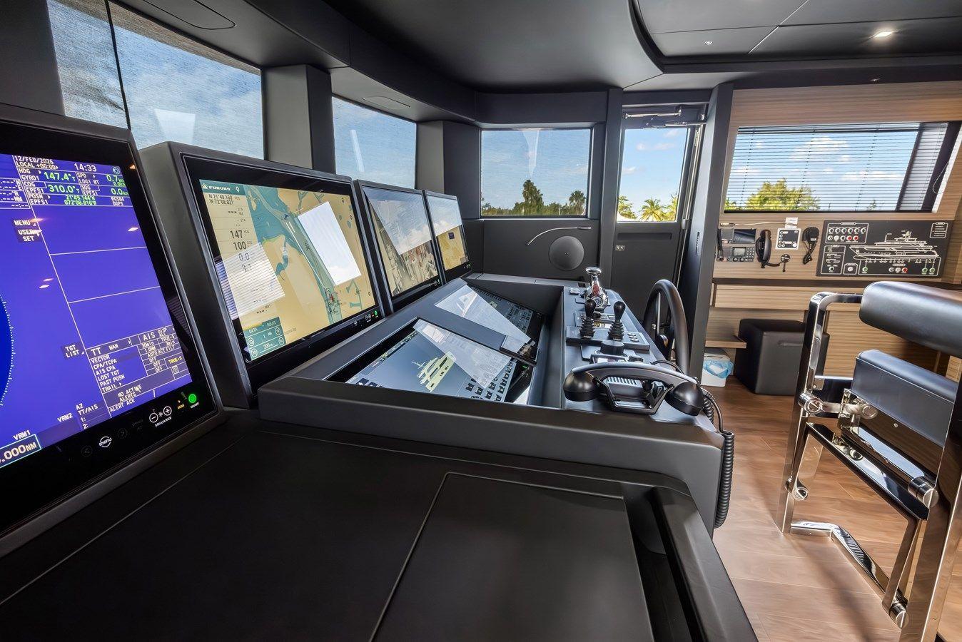 NAVETTA 42 - Custom Line yacht sale