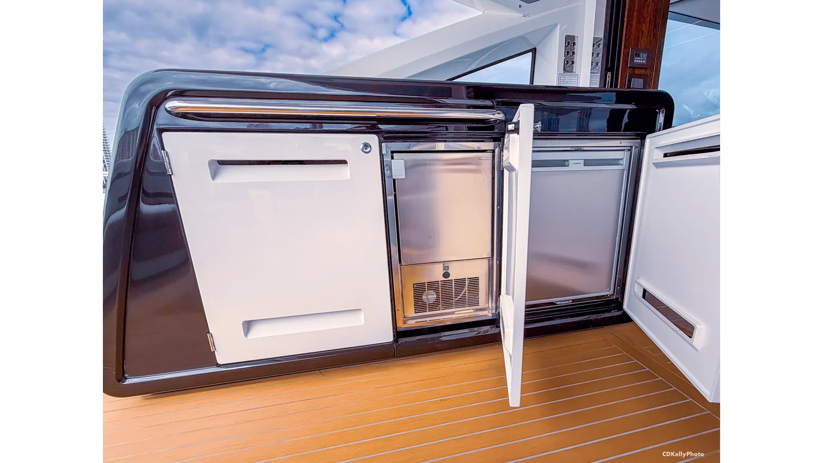 Продажа яхты MishMish - Sunseeker