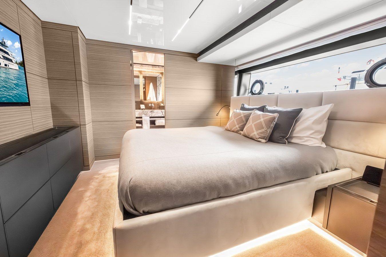 the best price on NAVETTA 42 137