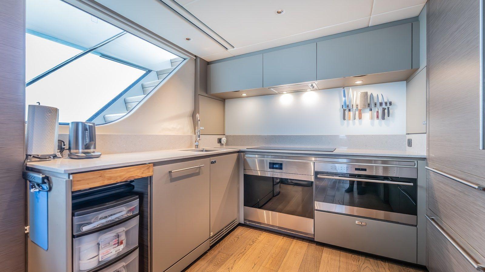 Buy a yacht Gemini - PRINCESS