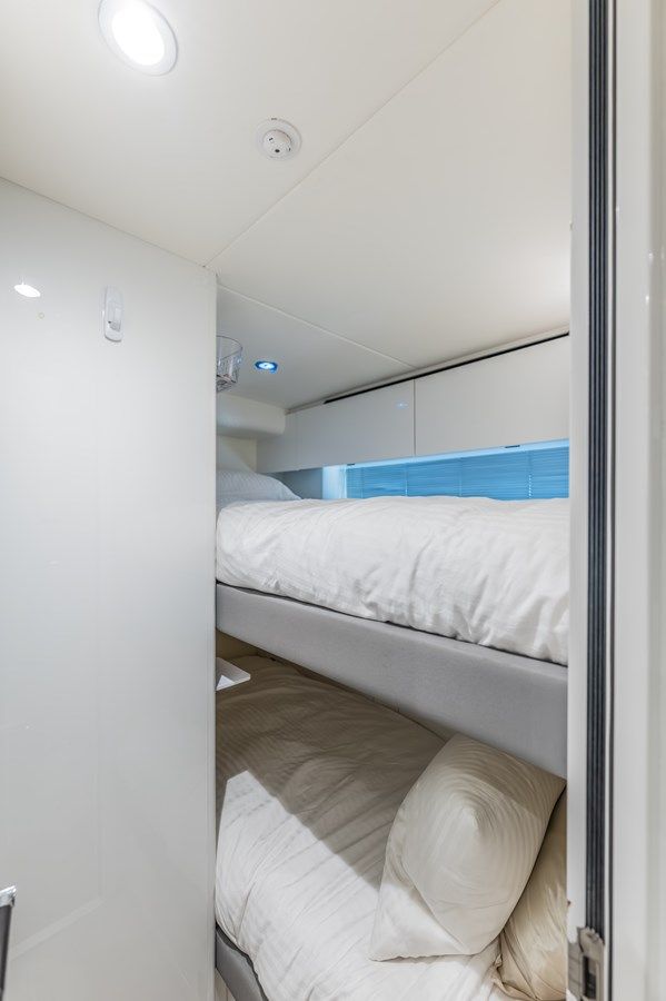 Buy a yacht Gemini 2023