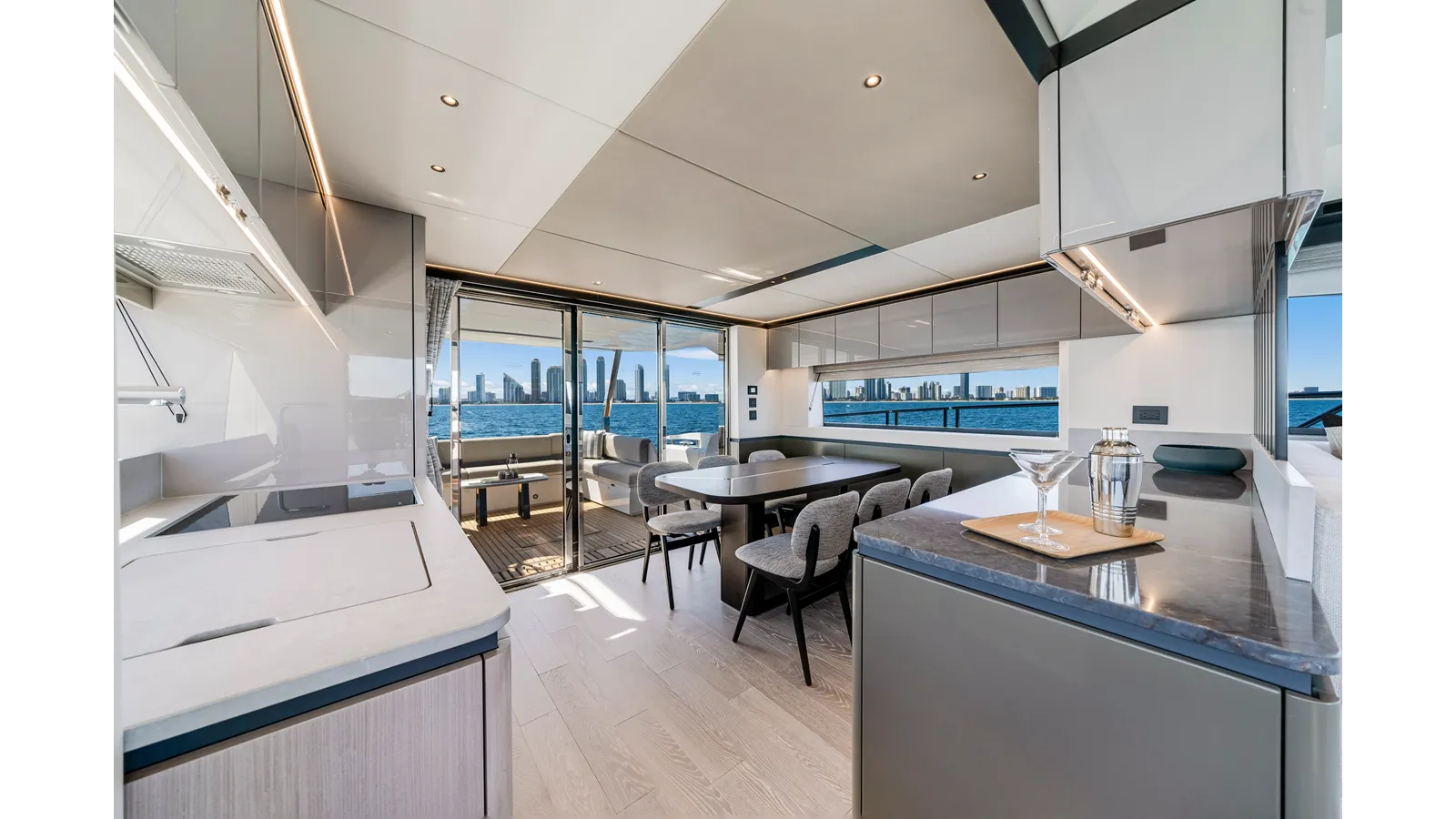 Купить яхту MANHATTAN 68 Manhattan 68 (2025) в Shestakov Yacht Sales