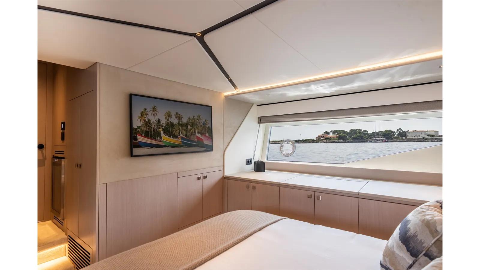 Buy a yacht PREDATOR 55 - Sunseeker