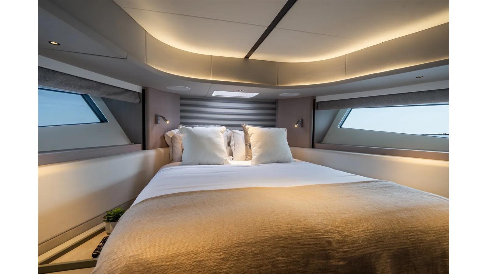 Buy a PREDATOR 55 - Sunseeker at Shestakov Yacht Sales