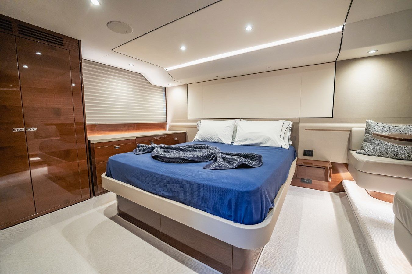Endeavor 57 yacht sale
