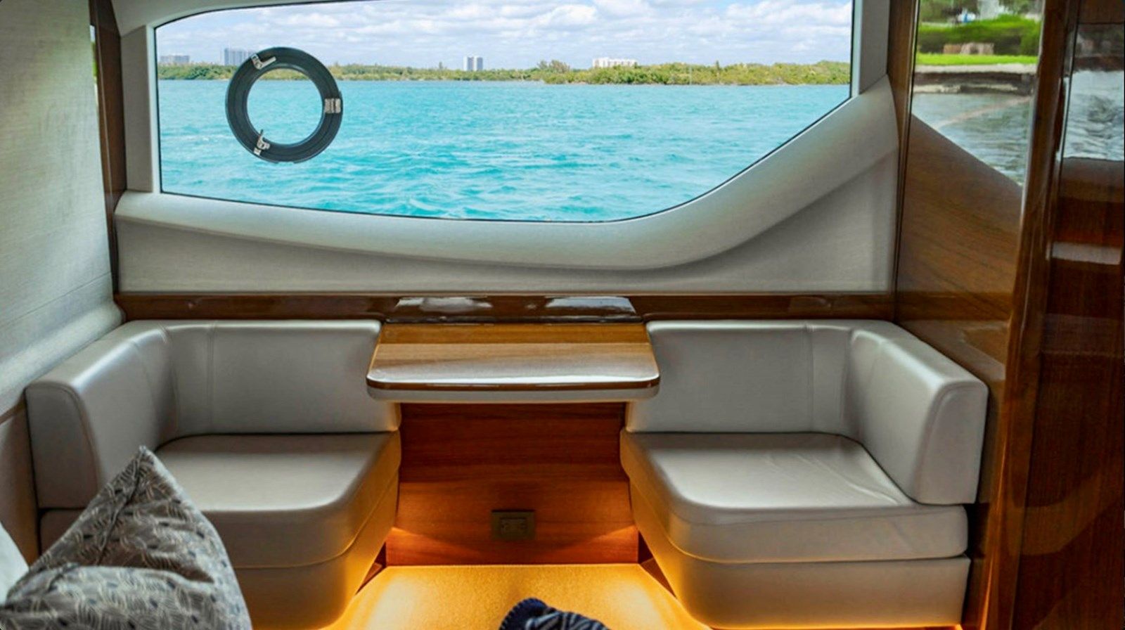 the best price on Endeavor - PRINCESS