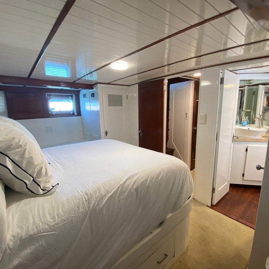 Купить яхту Liberty Love 68 Motoryacht в Shestakov Yacht Sales