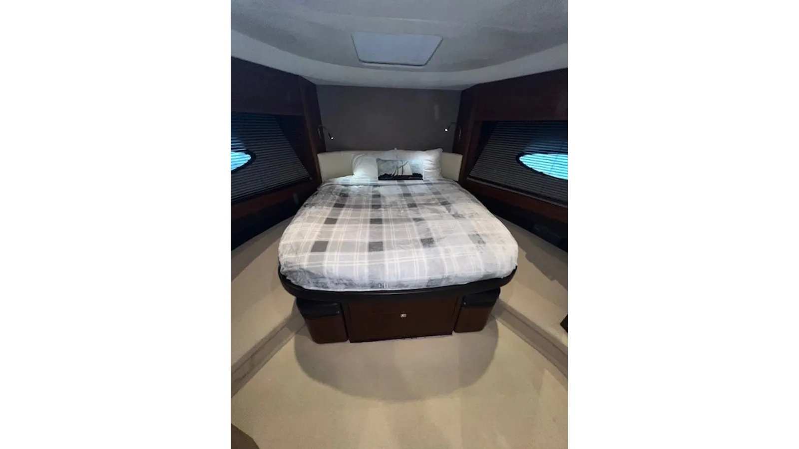 Продажа яхты DEBT SETTER 52