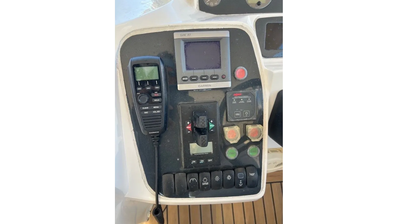 Стоимость яхты DEBT SETTER 52