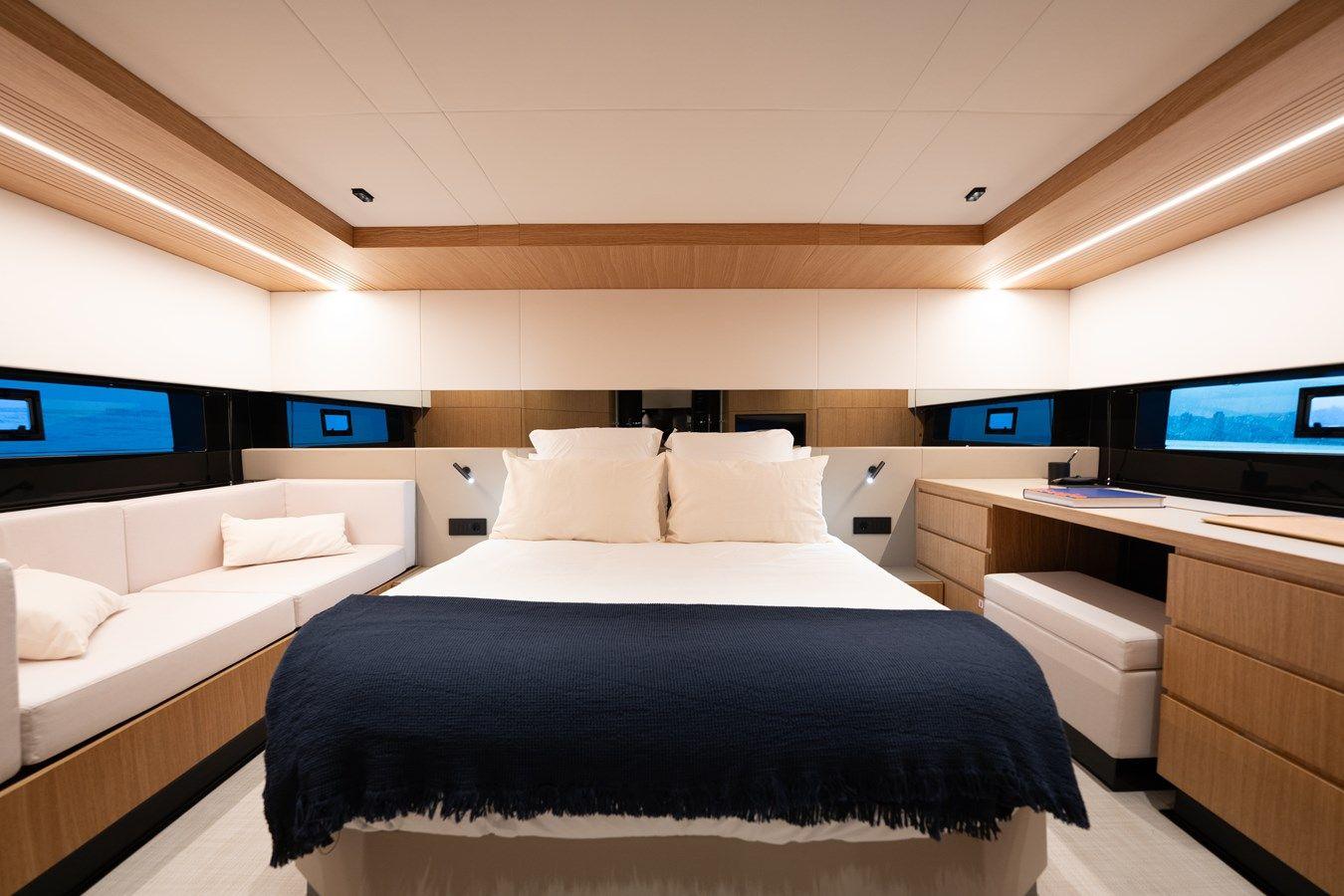 Siente el mar - DE ANTONIO YACHTS price